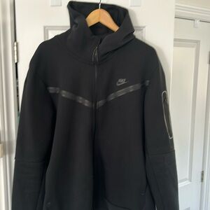 Nike Tech Men’s Hoody, size XL
